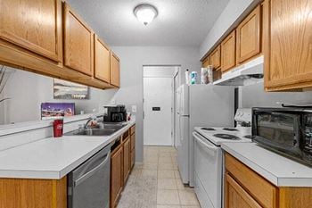 Fully-equipped kitchen
